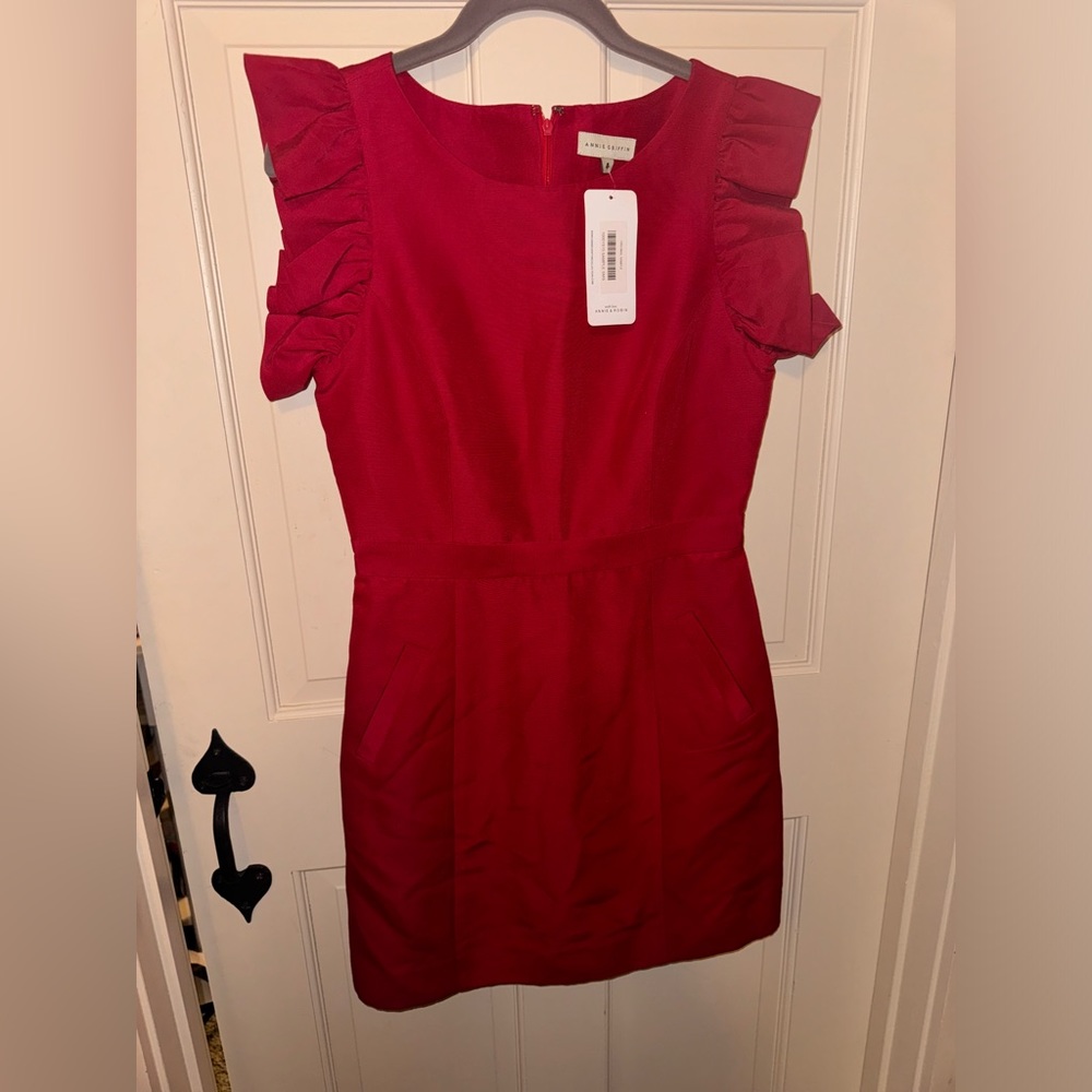 Annie Griffin nwt size 4 flutter sleeve dress